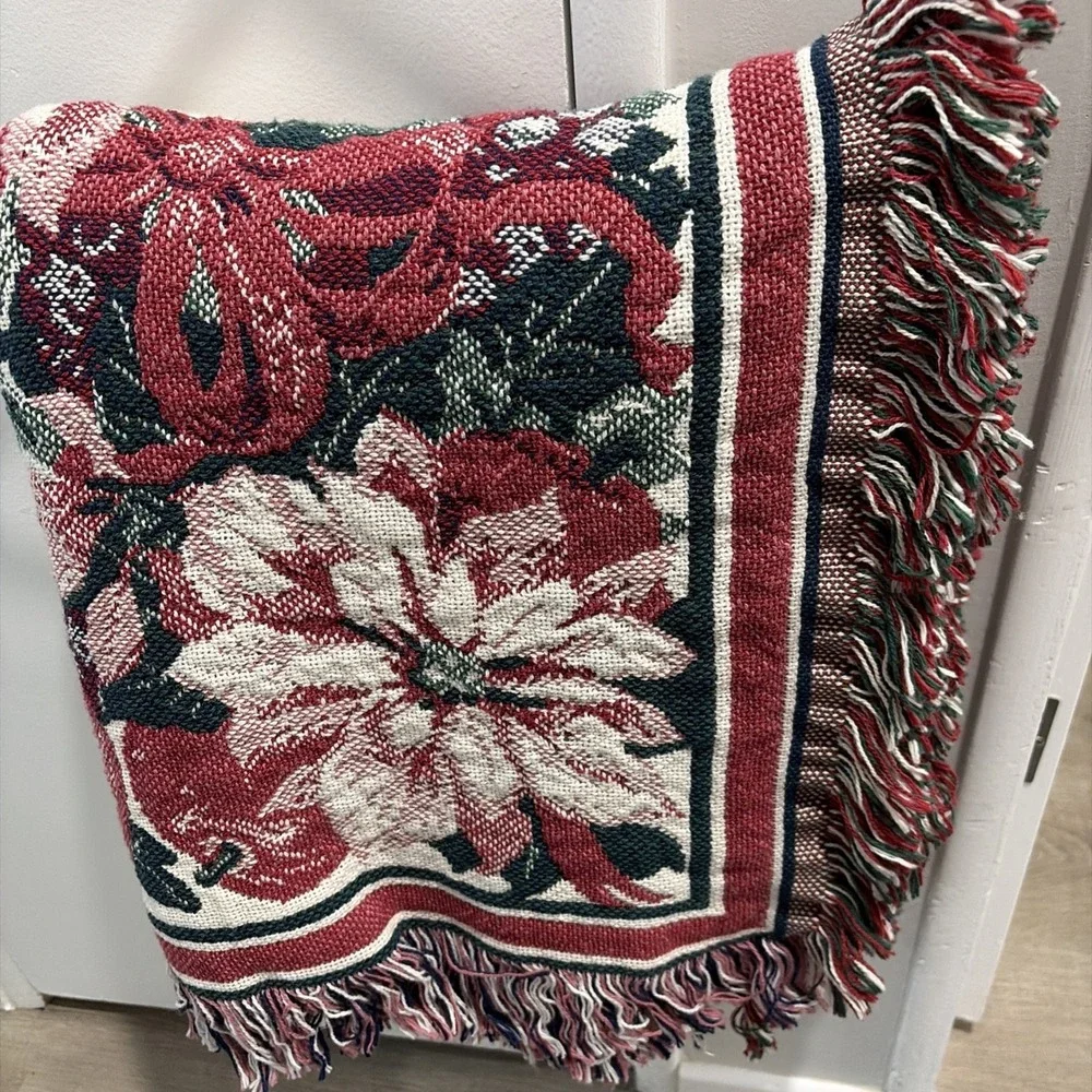 Vtg Fieldcrest Royal Poinsettia Woven Tapestry Throw Blanket Christmas USA 46x68